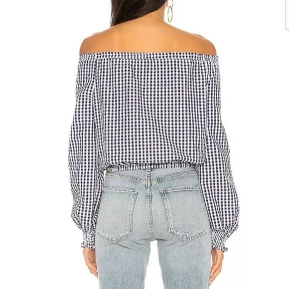 Cute off the shoulder top NWT - Picture 3 of 4